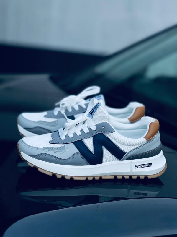 Shoe