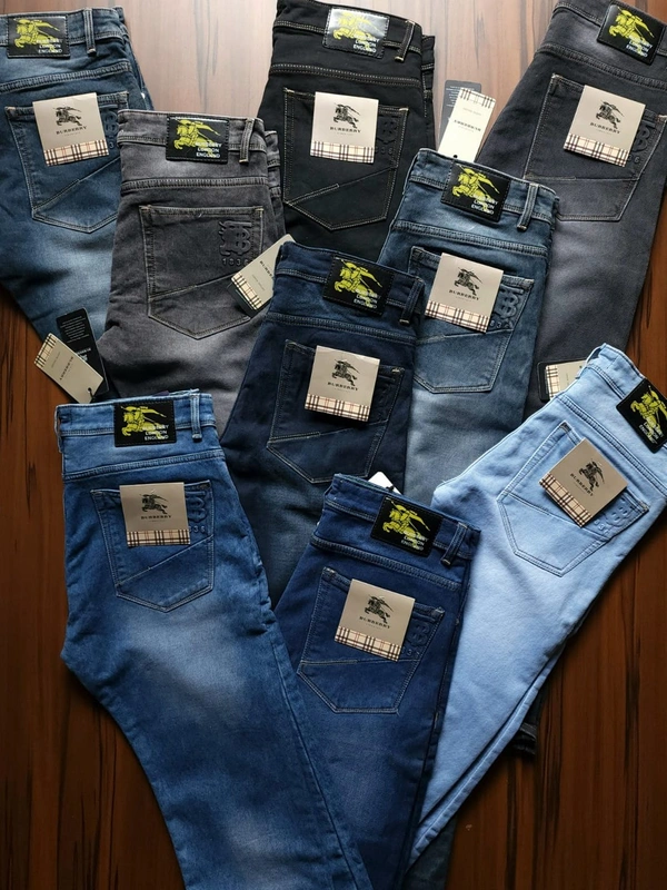 BURBERRY  - 38