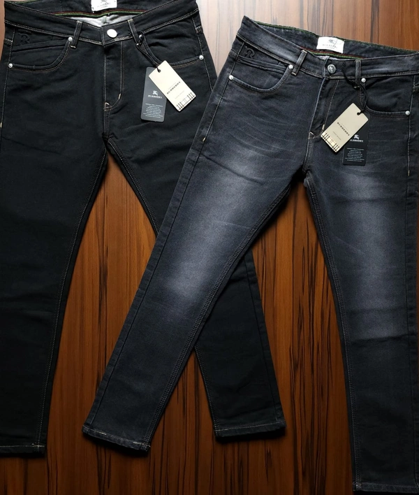 BURBERRY  - 38