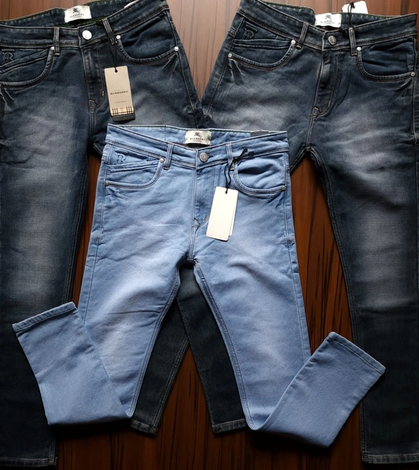 BURBERRY  - 38
