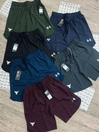 UNDER ARMOUR SHORTS  - 34