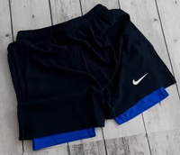 NIKE  - 30