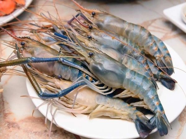 Fresh Water Prawns (Meetha Pani Jhinga - Kolambi) 1KG (After Cleaned 500-550 grams)