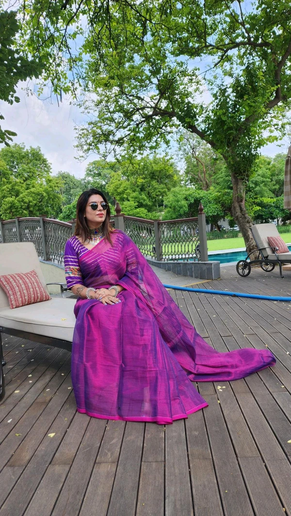 RangDhaaga Magenta Plain Raga Tissue Saree