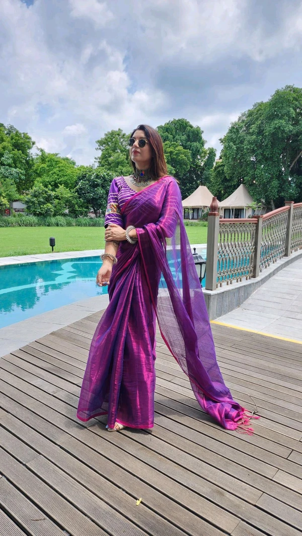 RangDhaaga Magenta Plain Raga Tissue Saree