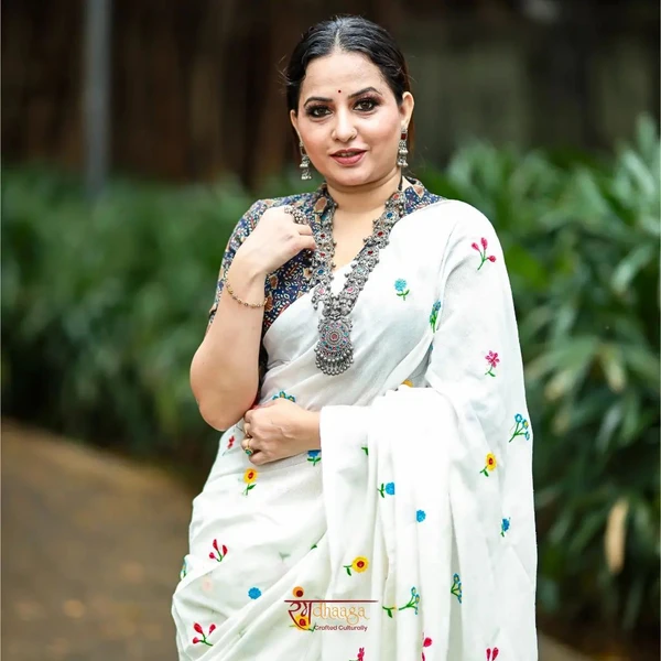 RangDhaaga  White Embroidery Khadi Saree