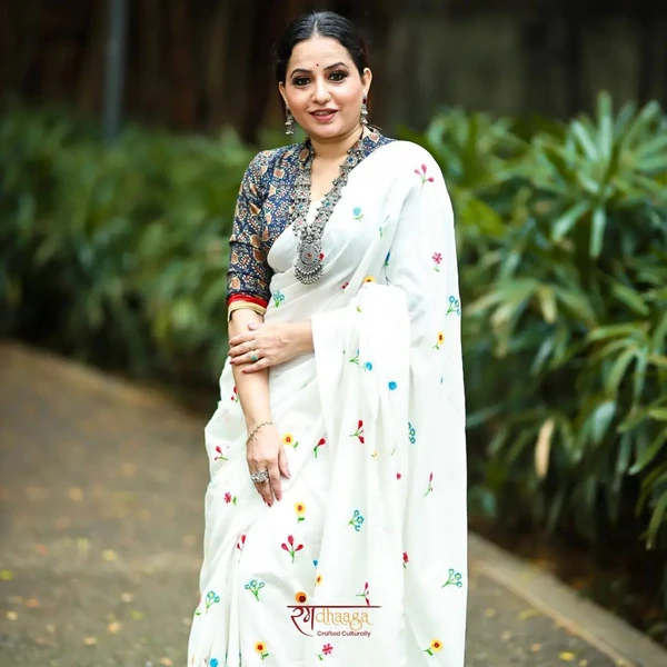 RangDhaaga  White Embroidery Khadi Saree