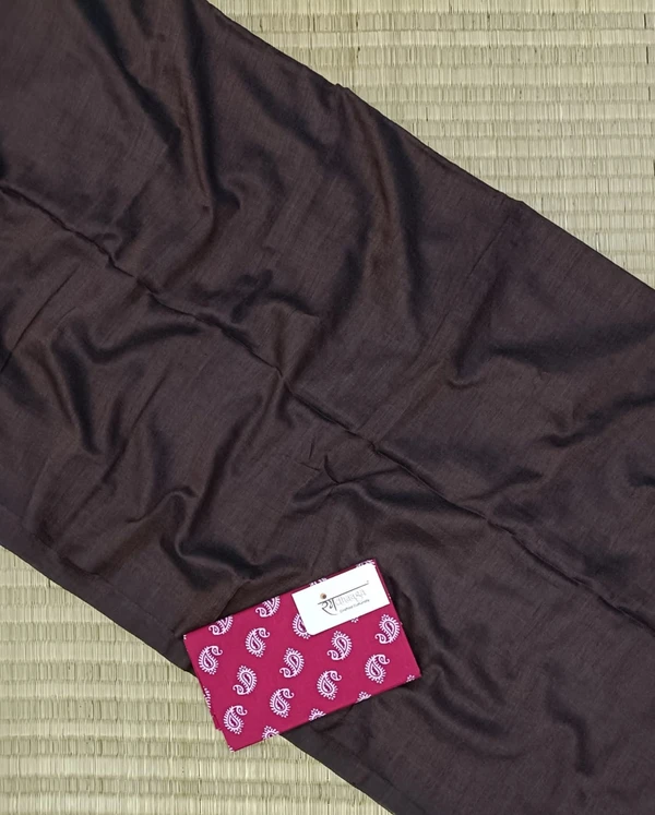 RangDhaaga Brown Handloom Cotton Saree With Designer Blouse