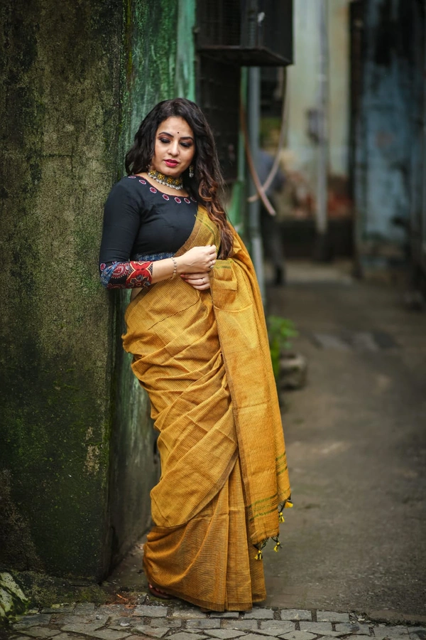 RangDhaaga Mustard Yellow Zari lining saree 