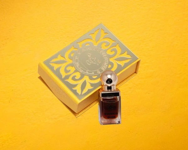 Al Alif Tobbaco Oudh Gold Series Premium Attar - 12ML