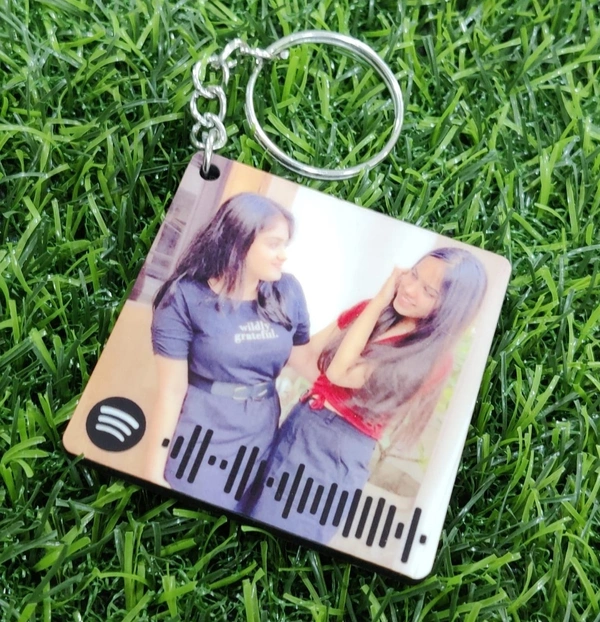 Wooden Key Chains - Mix, Heart Round Square Oval Etc