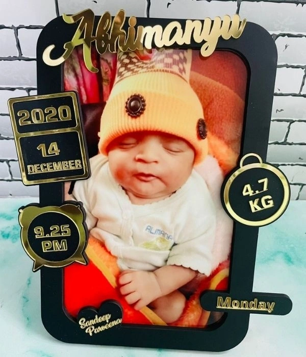 New Born Baby Details Photo Frame - Mix, 9*12 Inch
