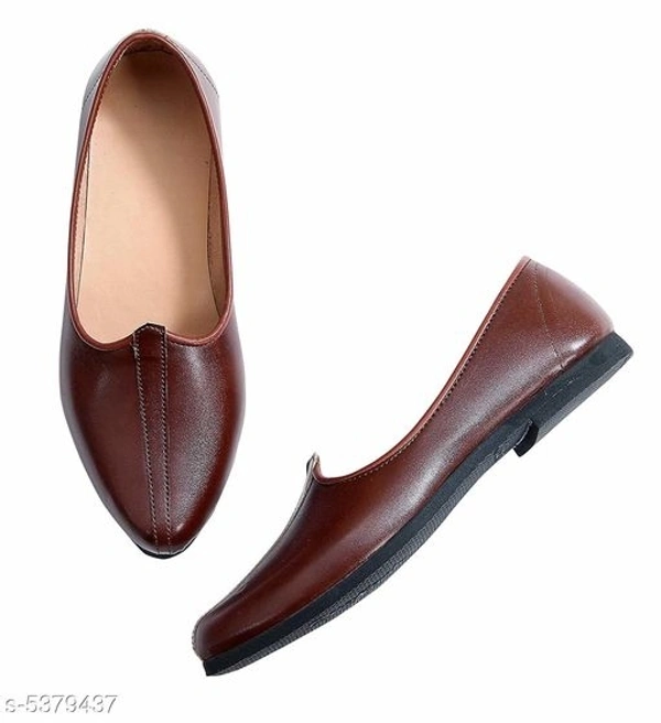 Stylish Men's Leather Brown Juttis - 6