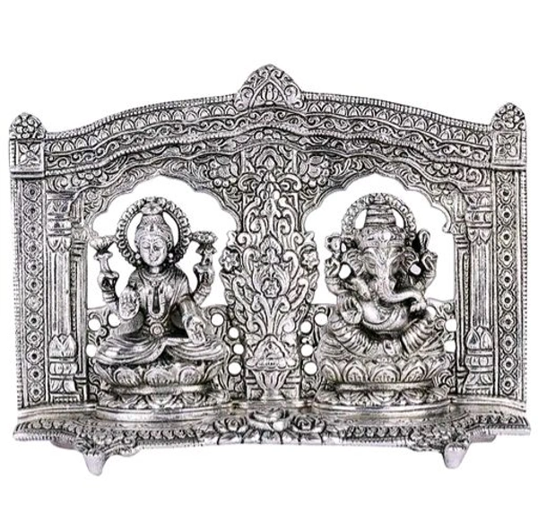 Idols And Figurine Silver