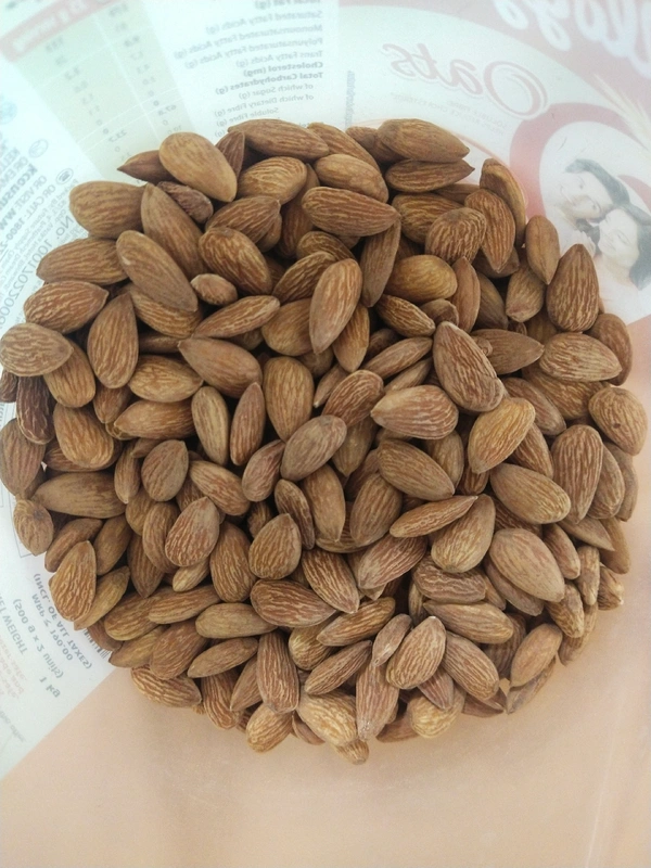 Almonds 1 Kg