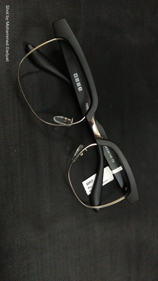 Trendy Metal Wayfarer With Fiber Casing  - Black, 52