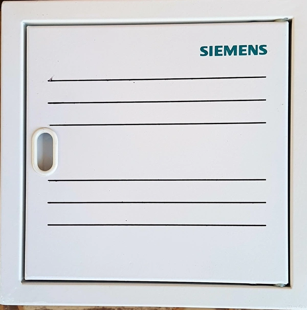 SIEMENS 6+2  8WAY  SPN DD DISTRIBUTION BOARD