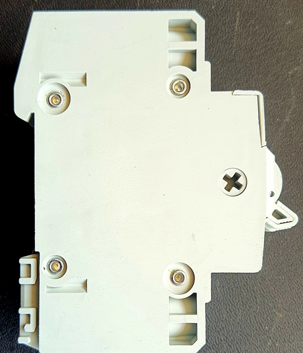 Hager Isolator 40A 2 Pole