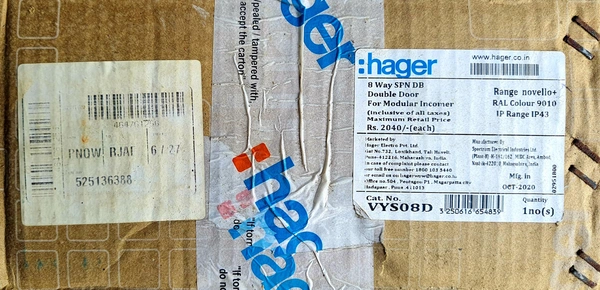 HAGER 8 WAY DOUBLE DOOR DB  VYS08D