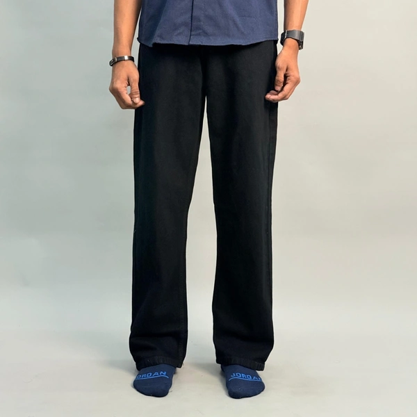 Straight Fit Jeans (28,32,36)