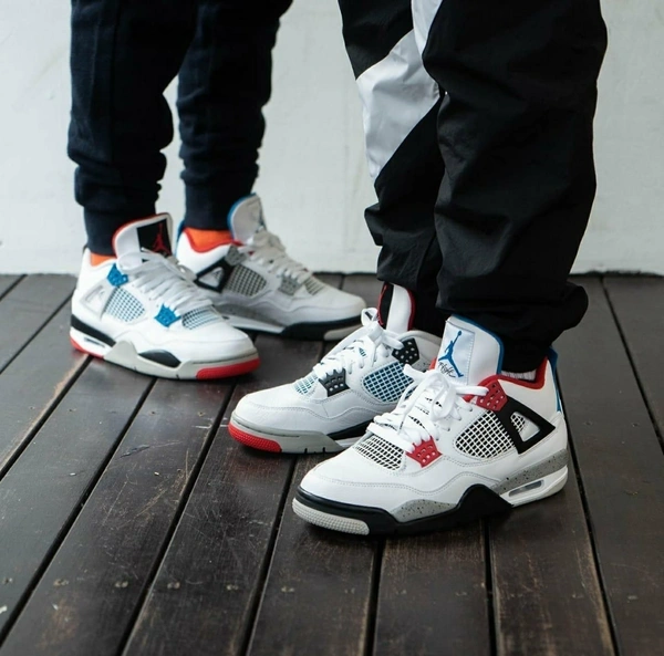Nike Air Jordan Retro 4