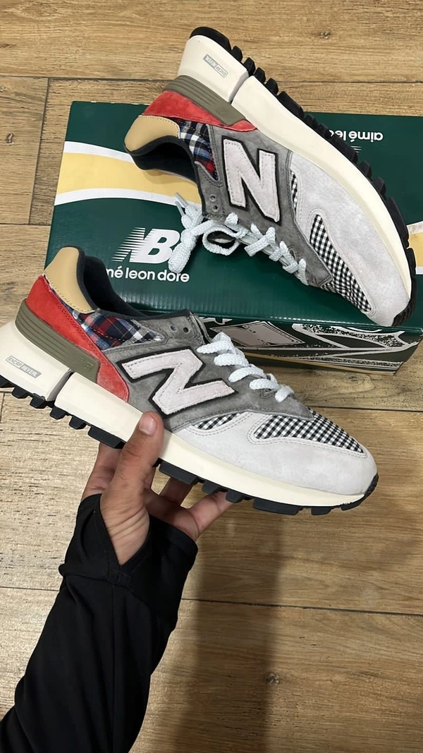 NEW BALANCE RC1300