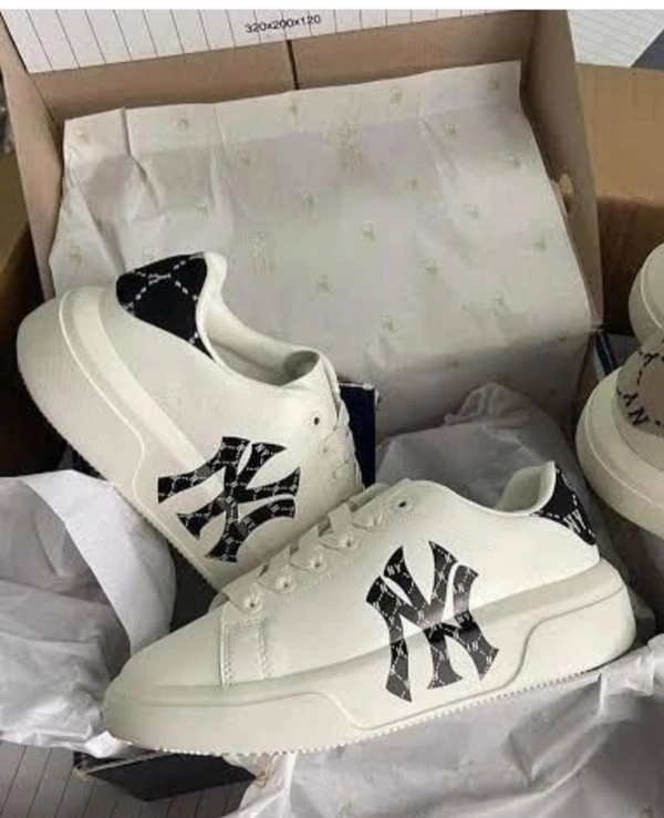 MLB Chunky Classic Heel Dia Monogram