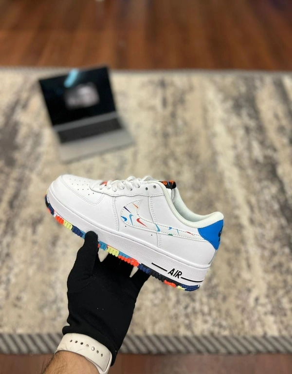 Nike Airforce 1 Swoosh