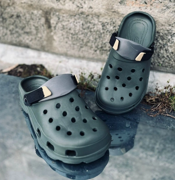 Imported Crocs (41,43)