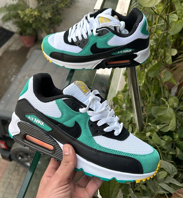 Nike airmax 90 (41 - 45)