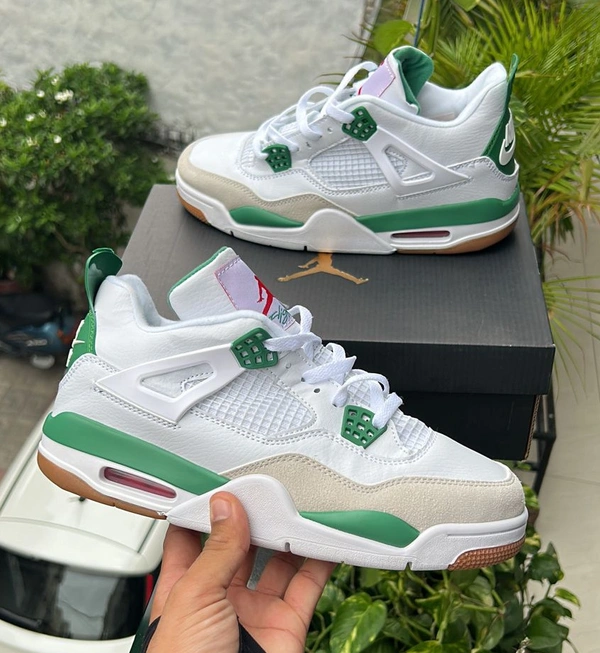 Jordan Retro 4 pine green ( 41 - 45)