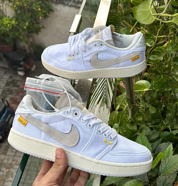 Air Jordan retro low union