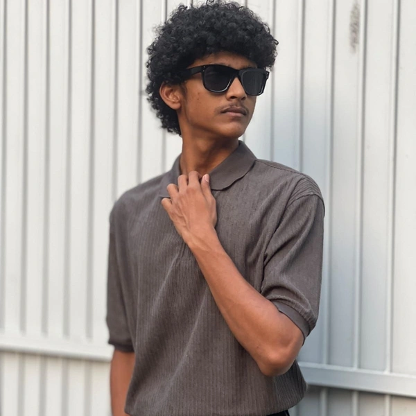 POLO OLD MONEY T SHIRTS (S,XL)