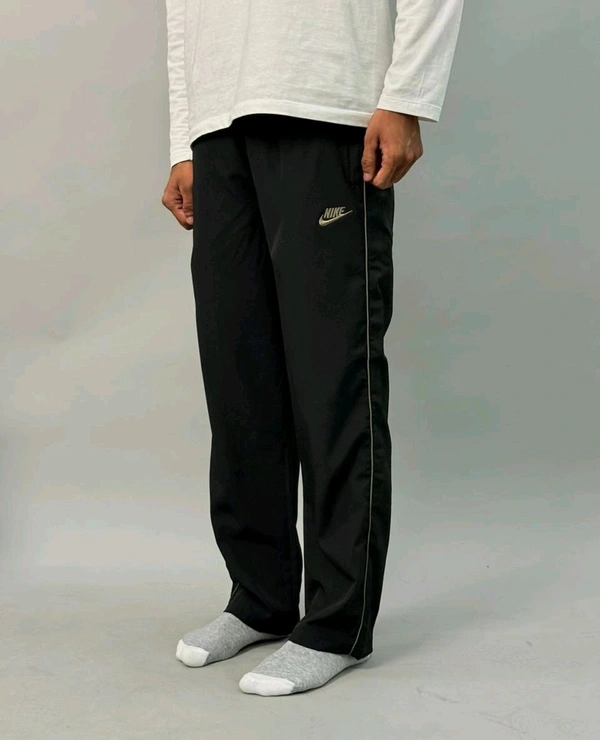 TRACK PANTS (M,L)