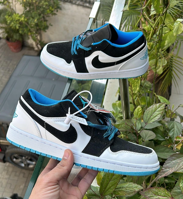 Jordan cut low leathr (41 - 45)