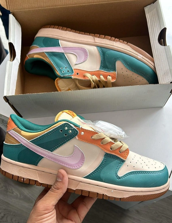 NIKE SB DUNK (41 - 45)