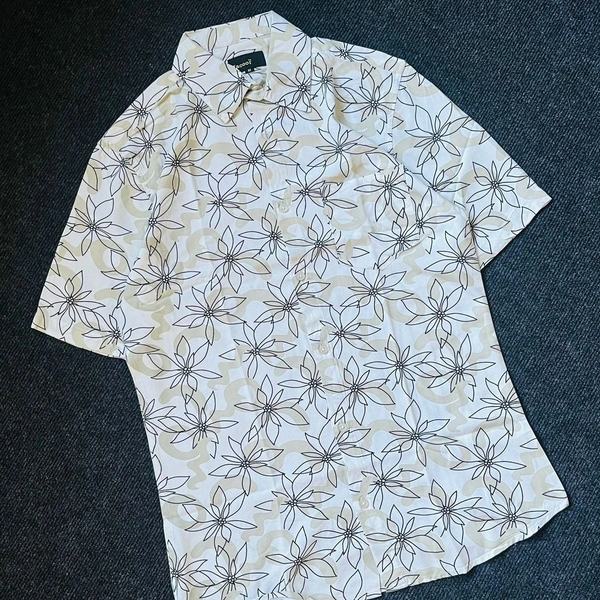 5 Sleeve Shirt (M,XL)