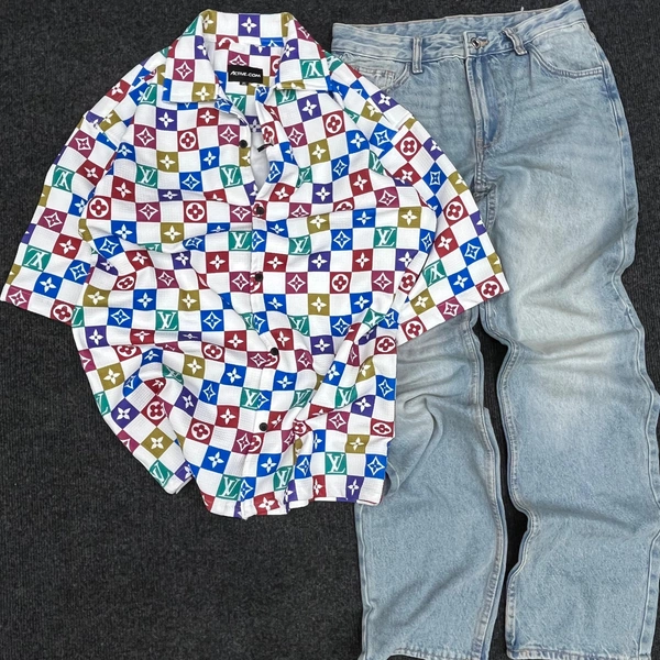 Five Sleeve Shirt + Loose Fit Jeans (M)