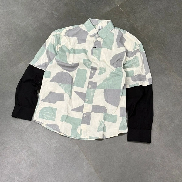 DR Sleeve Shirt (M,L)