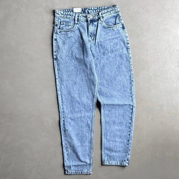 Premium Straight Fit Jean (28,32)