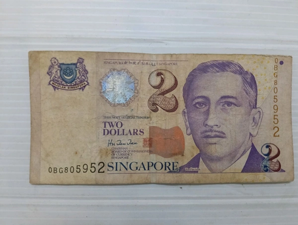 Singapore 2 Dollars Used Note