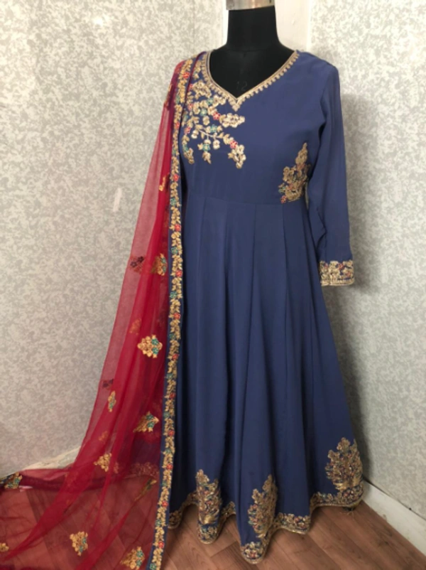 FULL GOWN