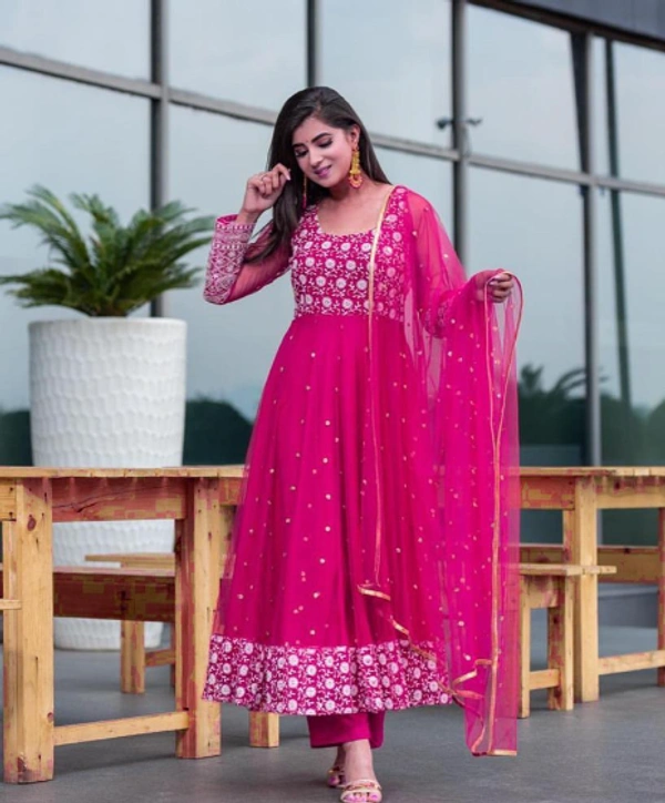  EMBROIDERED GEORGETTE    OUTFIT - Pink
