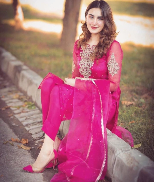 PRESENTING NEW KURTI-PANT SET