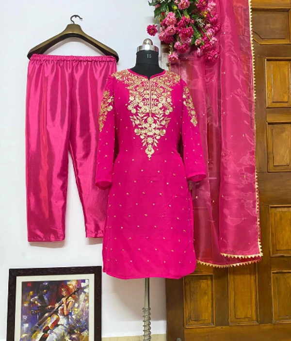 PRESENTING NEW KURTI-PANT SET