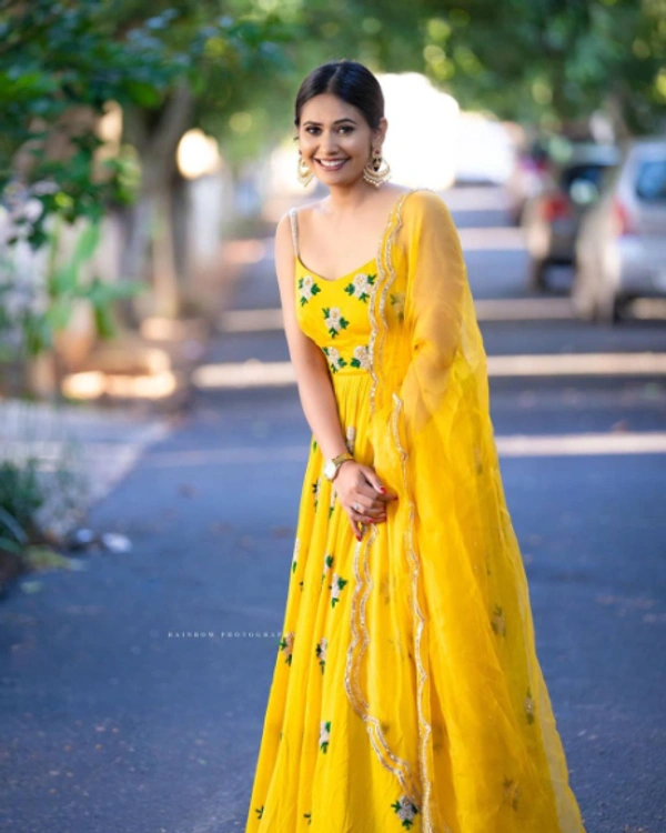 EMBROIDERED  GEORGETTE   OUTFIT