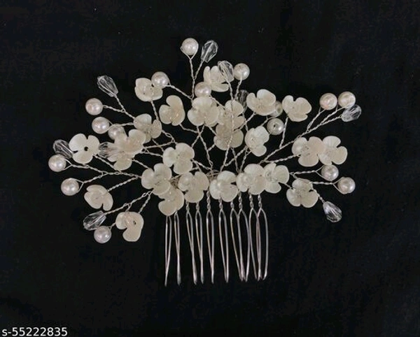 This fabulous and elegant hair Comb is totally handmade - 1
