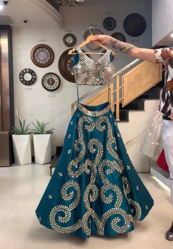 MIRROR WORK  - 