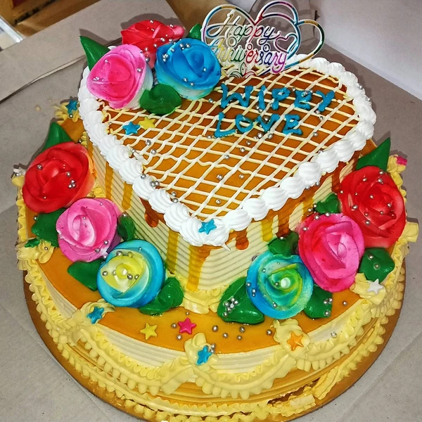 Heart Shape Butterscotch Cake 