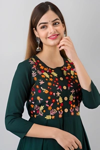 Nishabd Women Embroidered Frontslit Kurta - Japanese Laurel